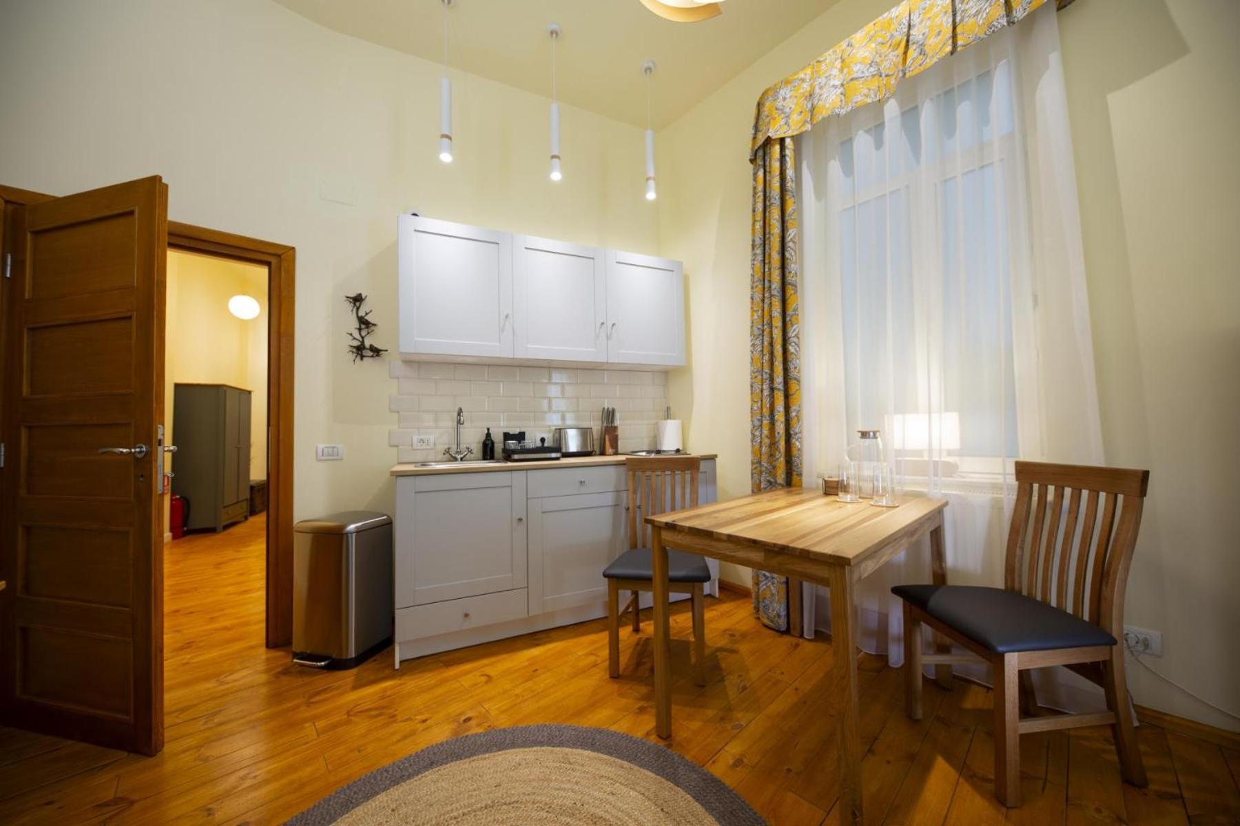 Rainforest Studio Downtown By Pretty Apartments Bucarest Esterno foto
